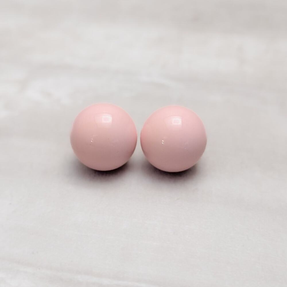 Vintage Clip On Earrings 0.75" 3D Baby Pink Retro Ball Statement Earrings